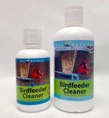 Cleaner for Birdhouses and Birdfeeders